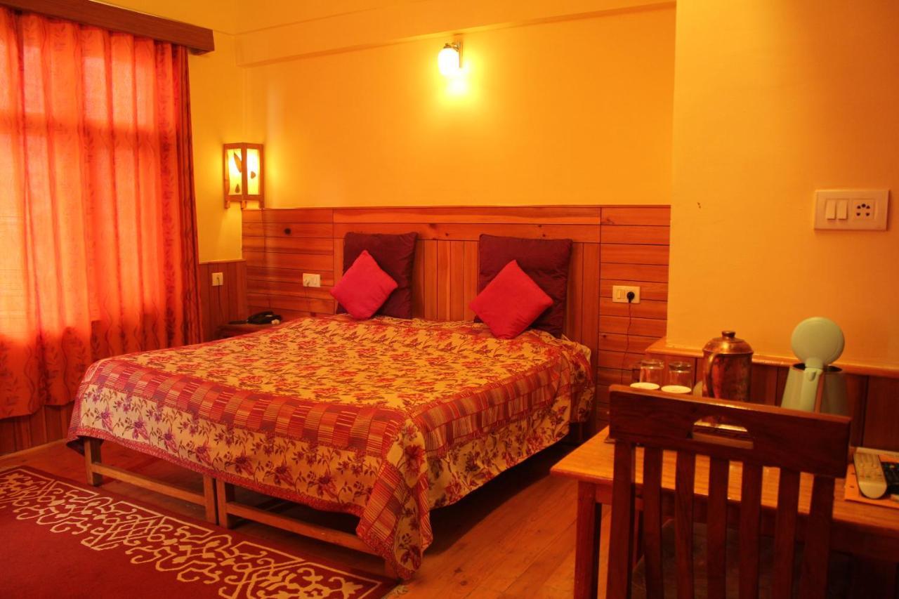 Pema Thang Hotel Kangra Zewnętrze zdjęcie