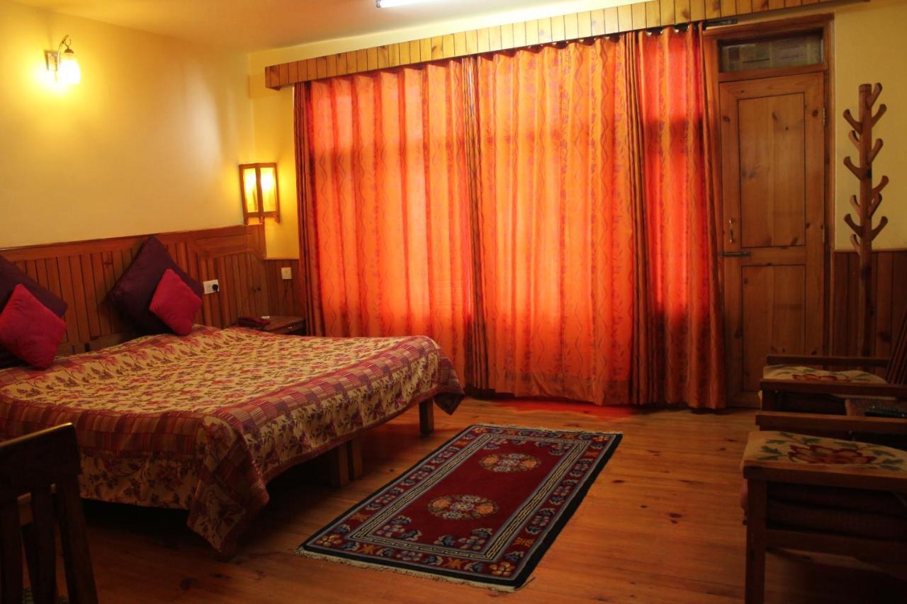 Pema Thang Hotel Kangra Zewnętrze zdjęcie
