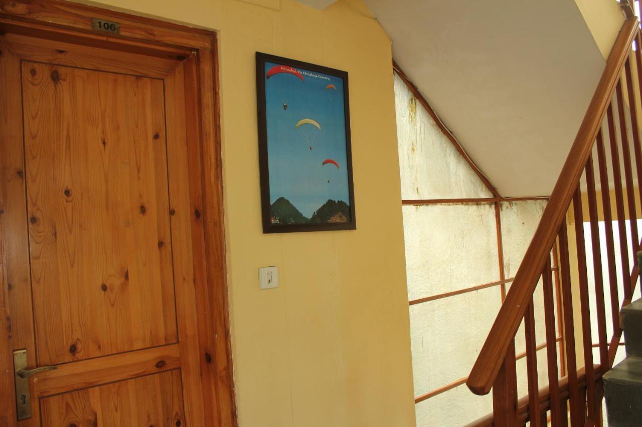 Pema Thang Hotel Kangra Zewnętrze zdjęcie