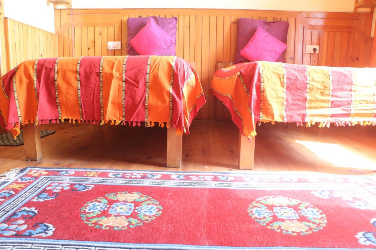 Pema Thang Hotel Kangra Zewnętrze zdjęcie